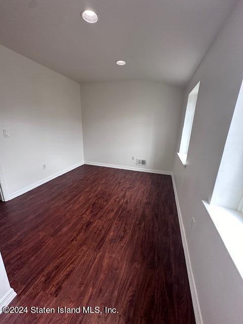 20 Dreyer Avenue, B