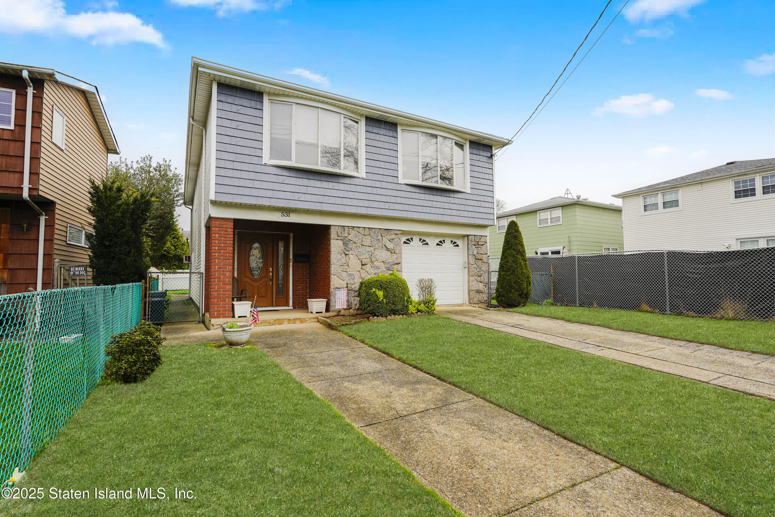 531 Jewett Avenue