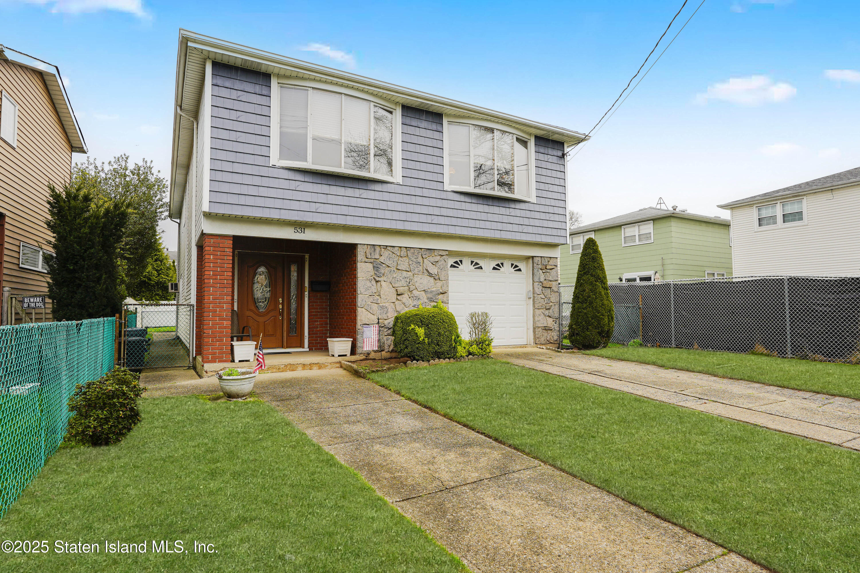 531 Jewett Avenue