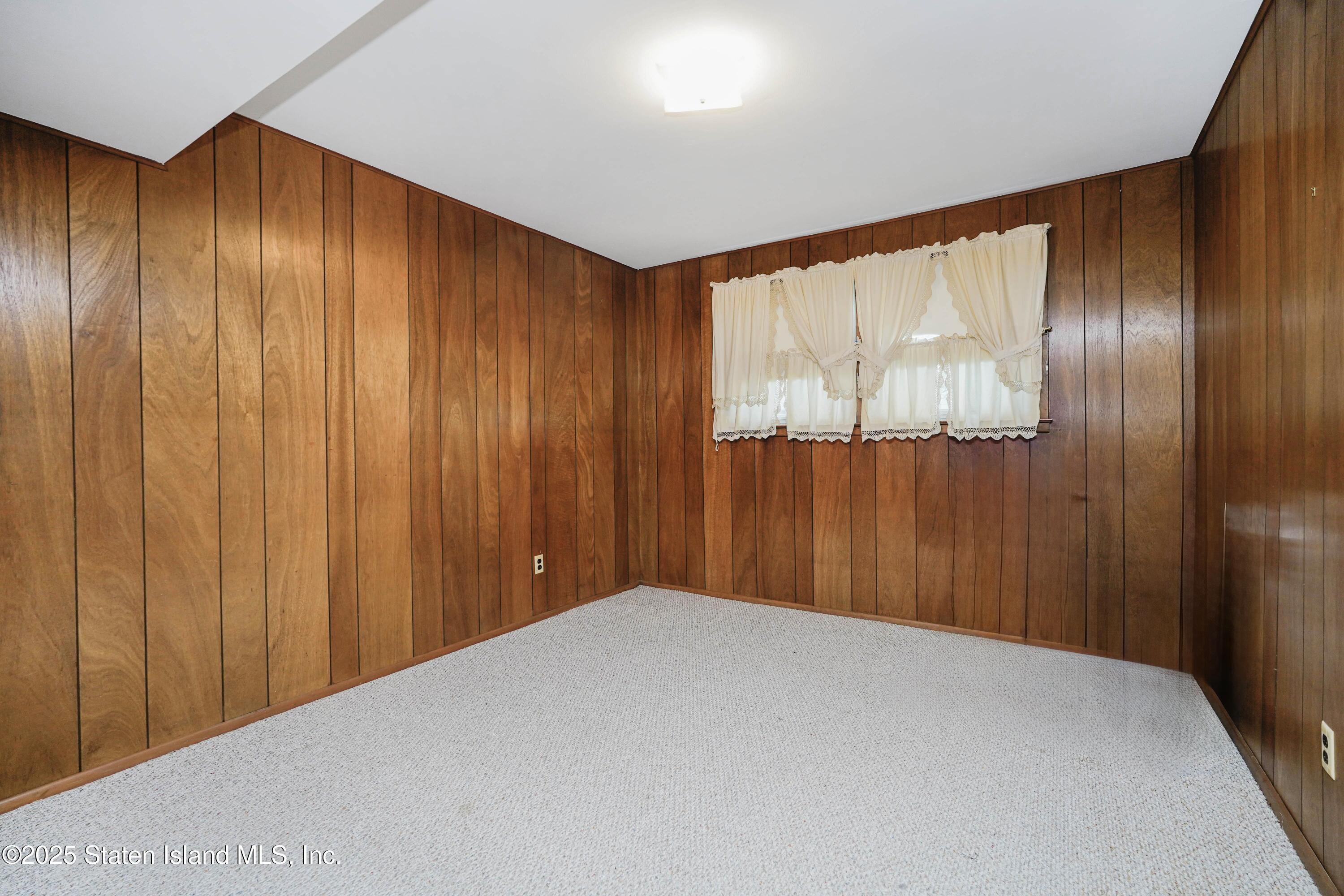 531 Jewett Avenue