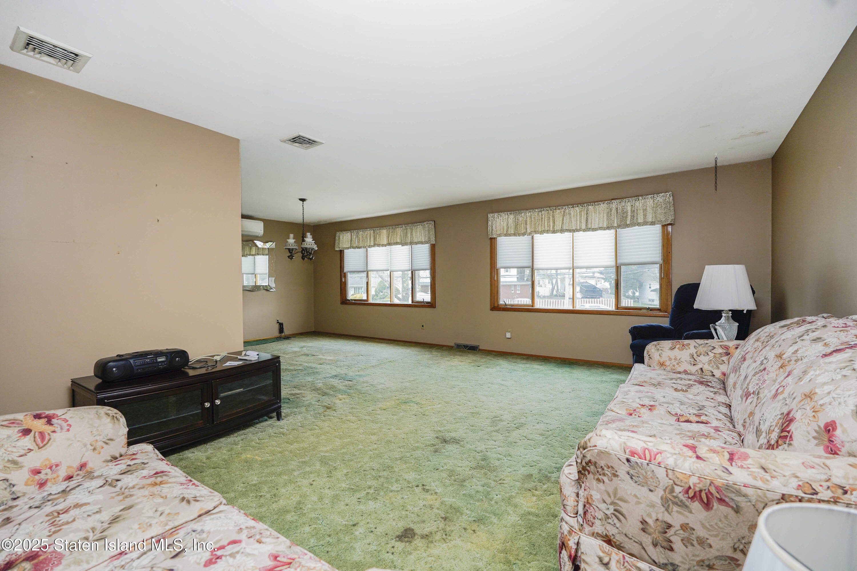 531 Jewett Avenue