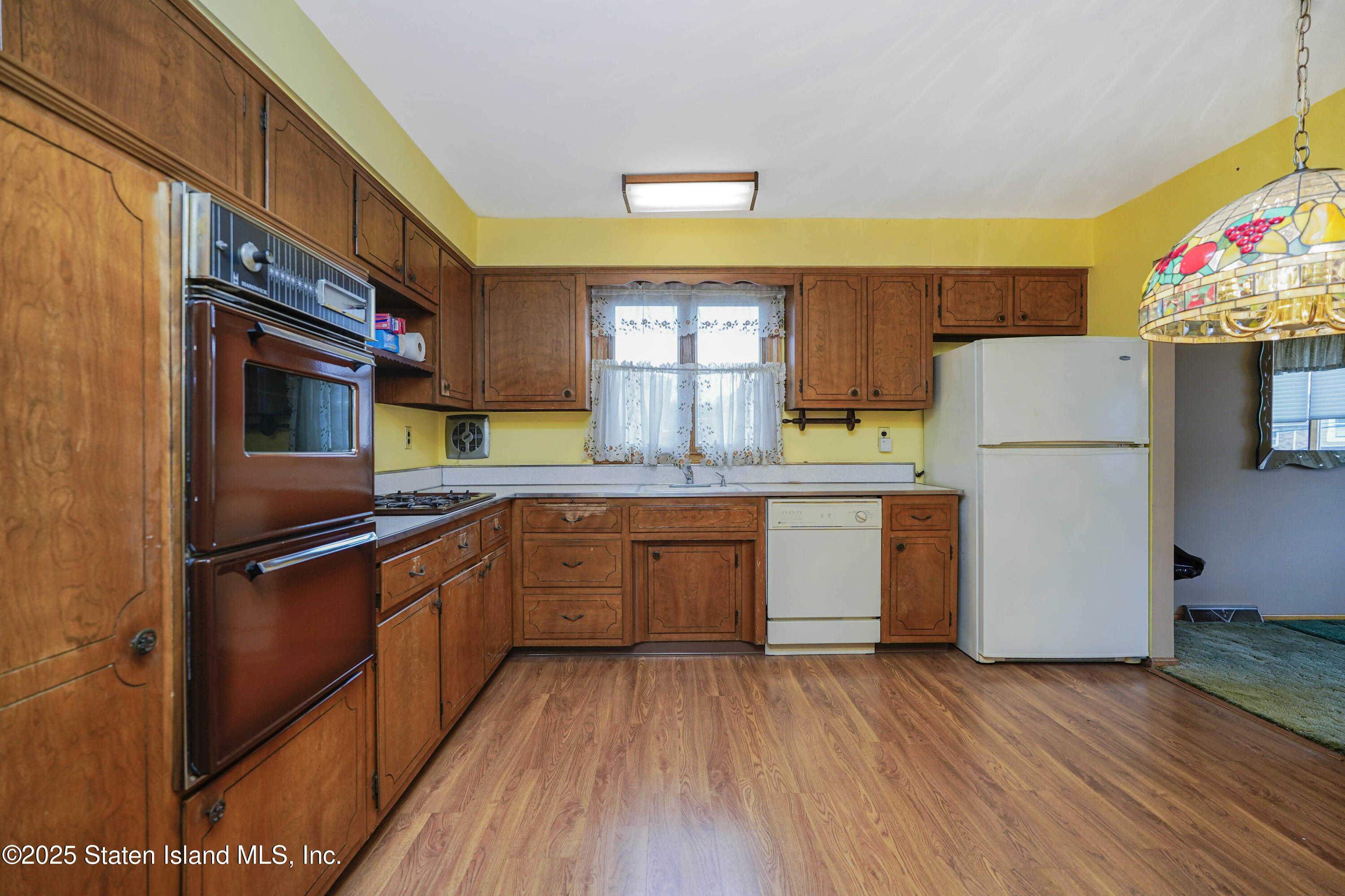 531 Jewett Avenue