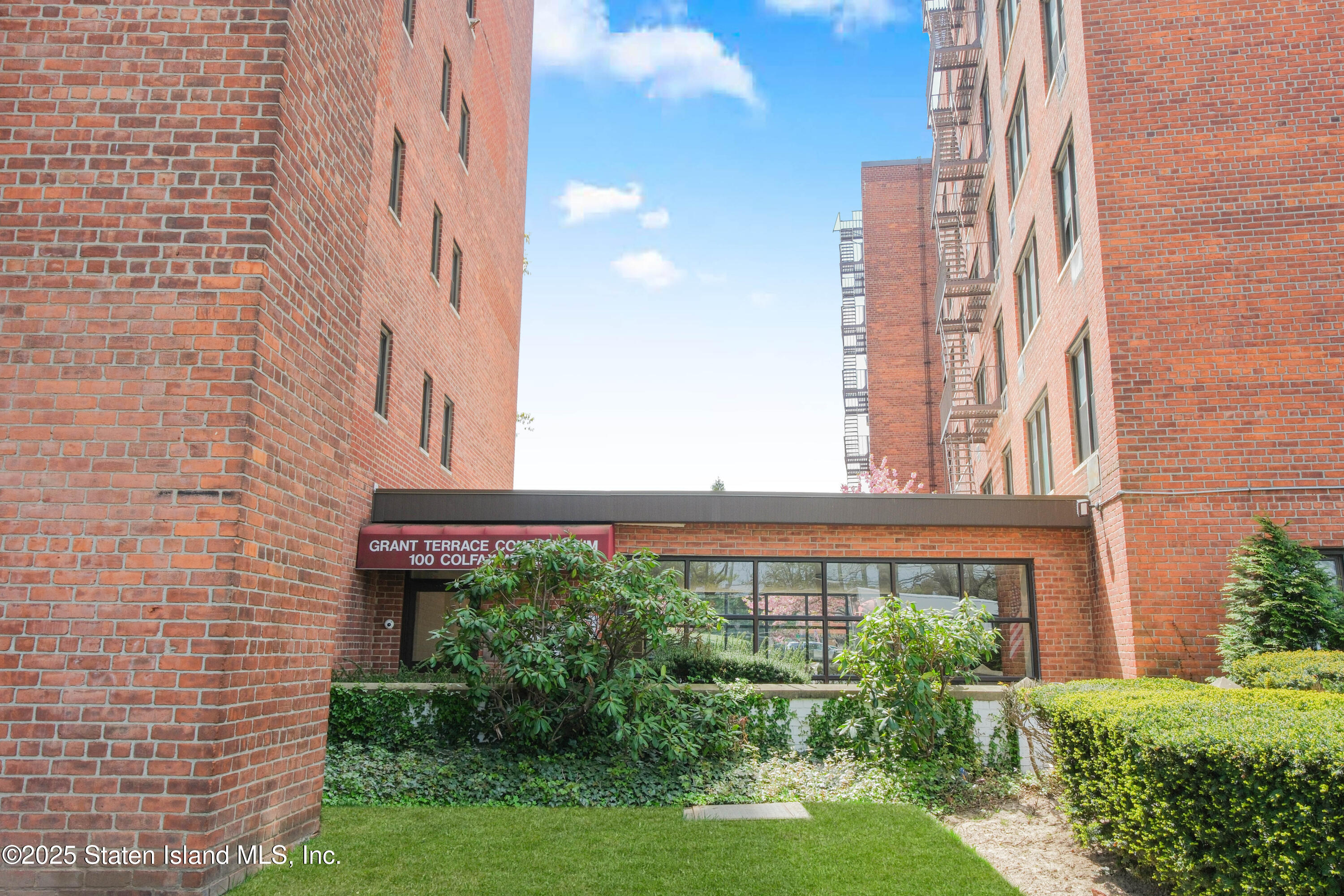 100 Colfax Avenue, 7g