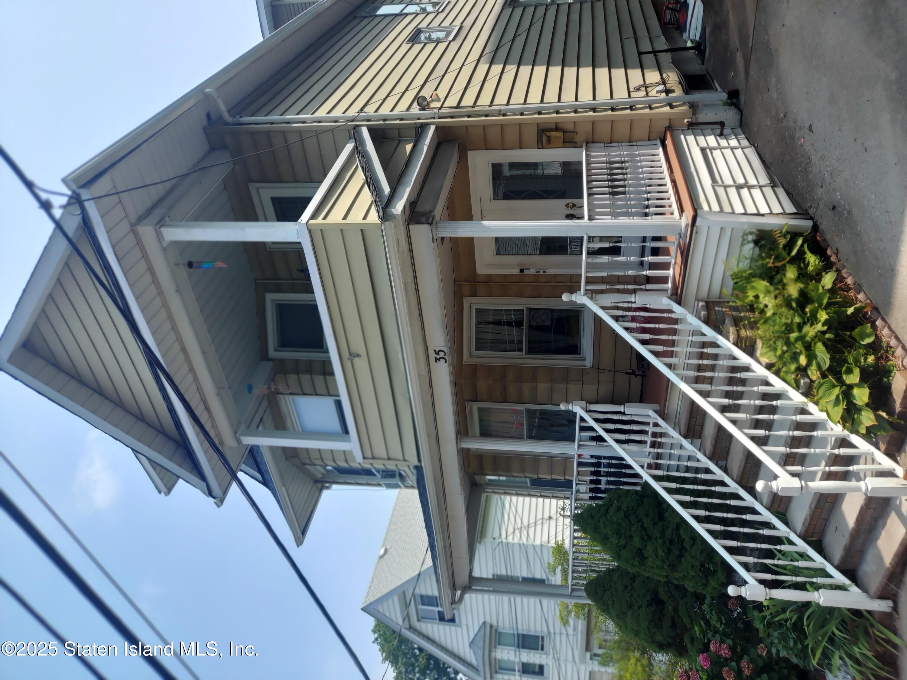35 Pearl Street