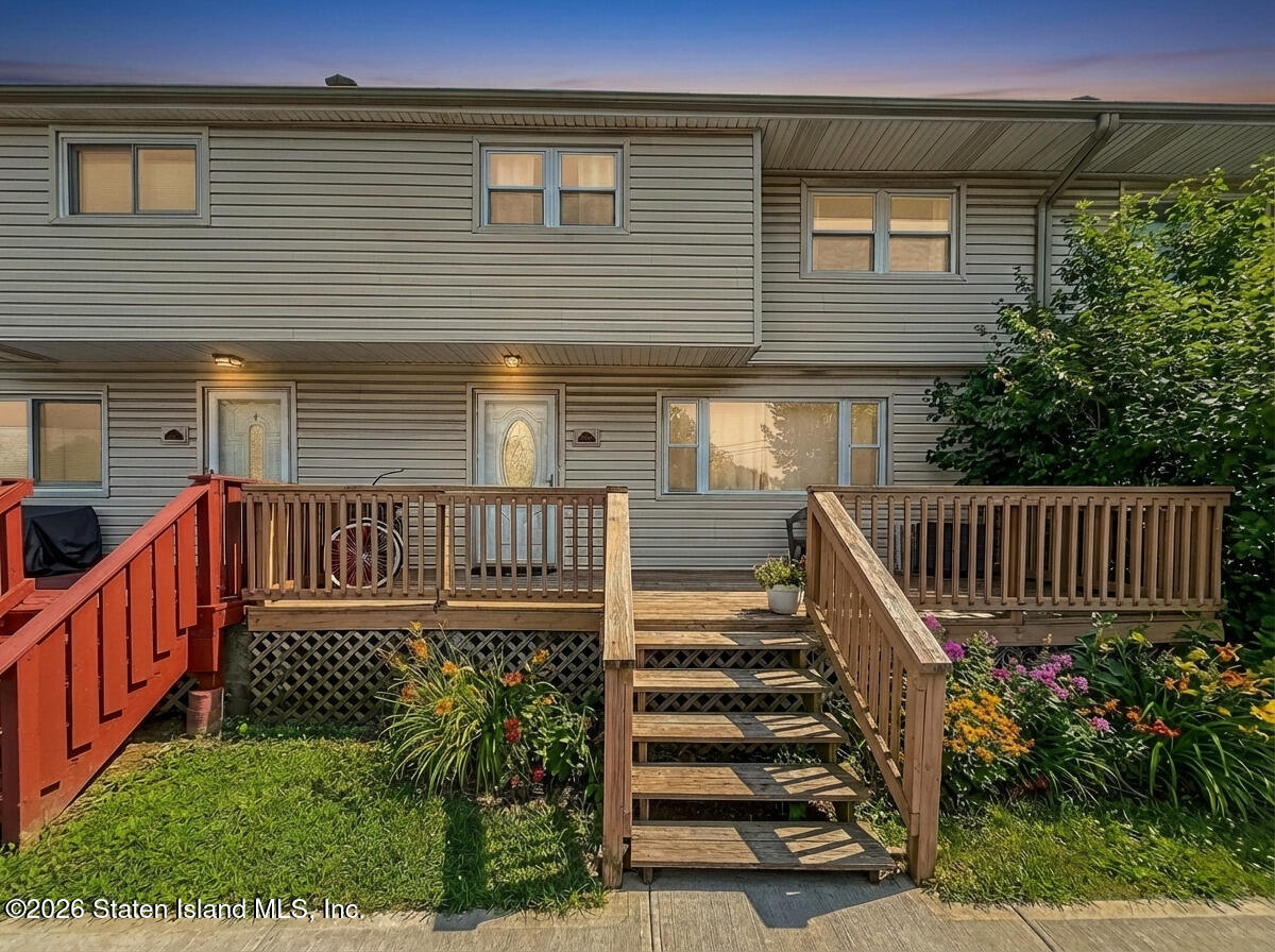 537 Willow Road 1