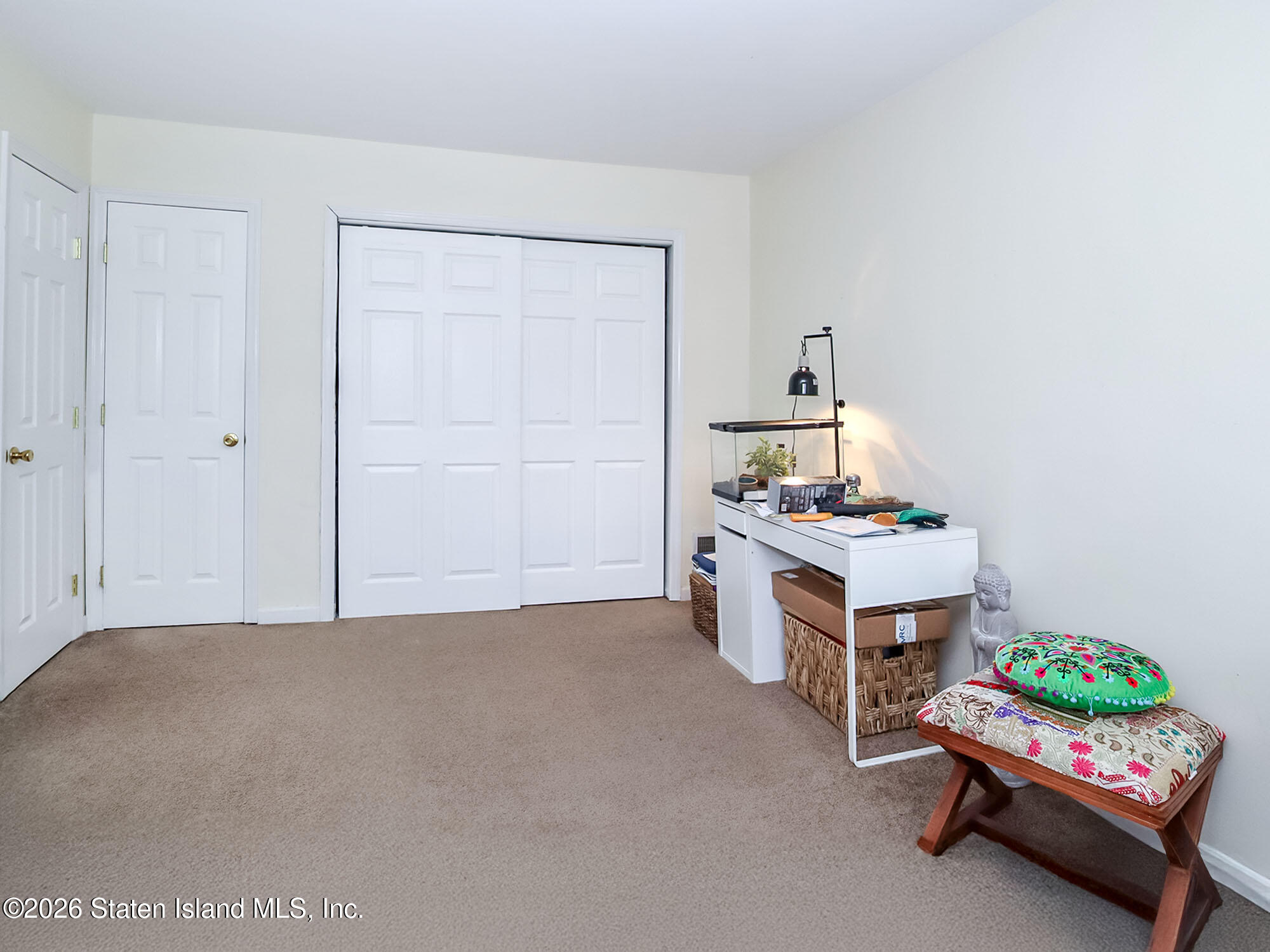 537 Willow Road 1
