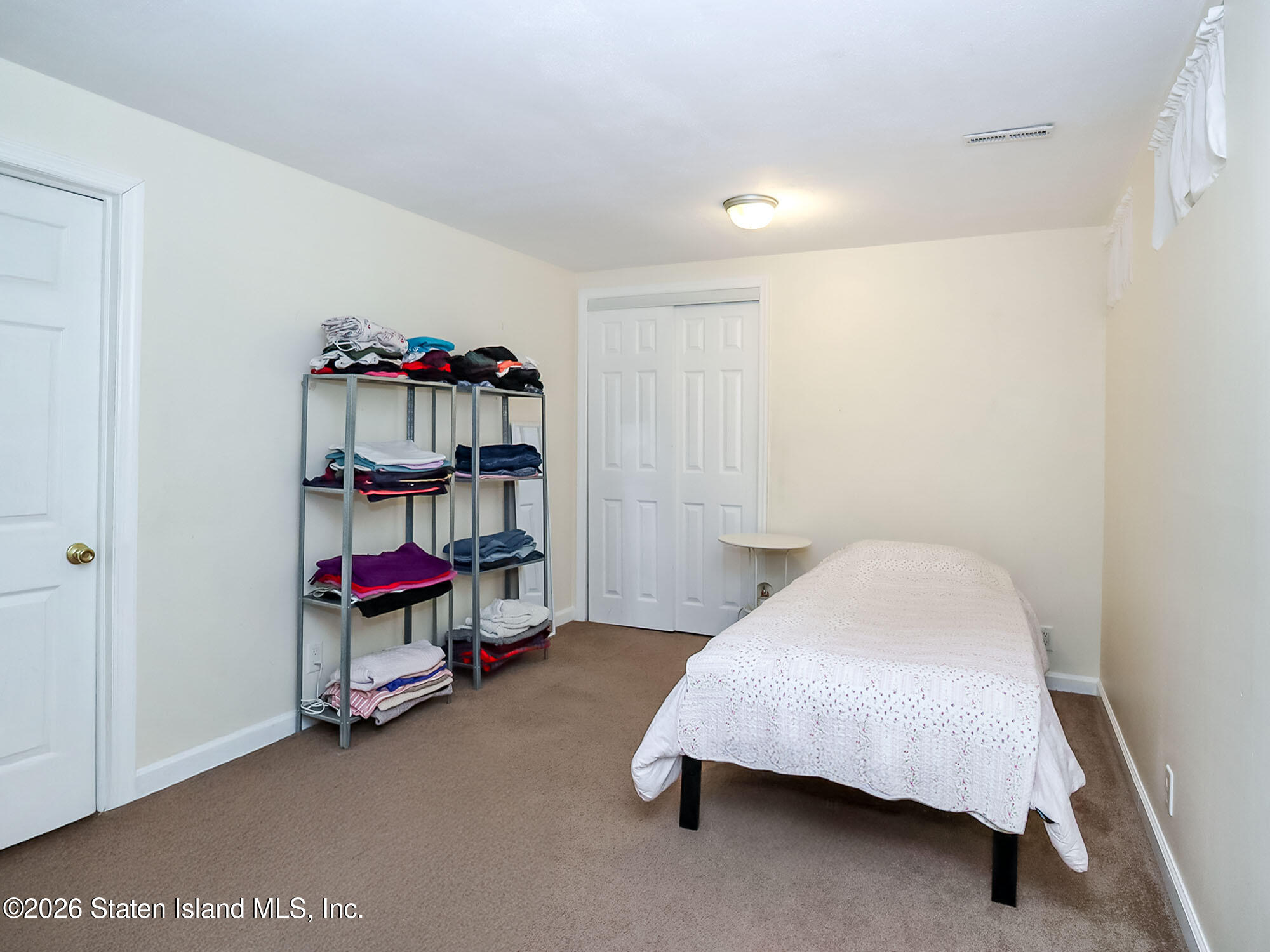 537 Willow Road 1