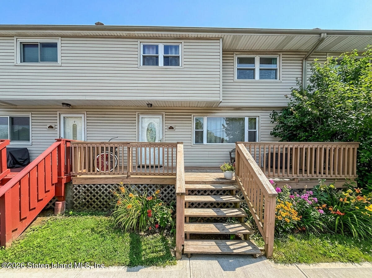 537 Willow Road 1