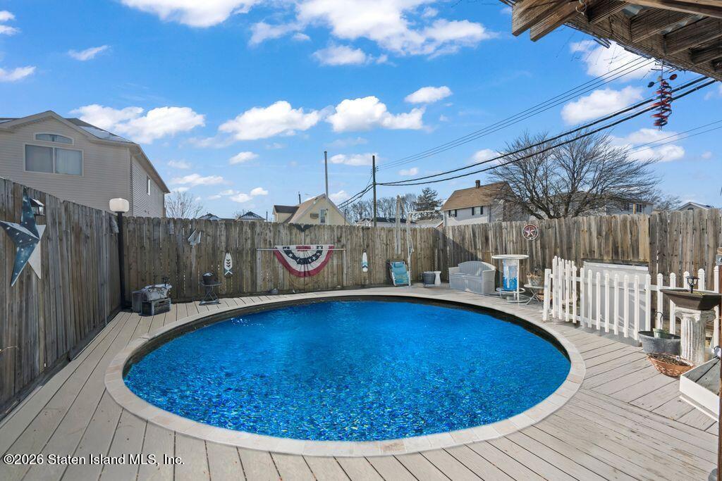 140 Burke Avenue