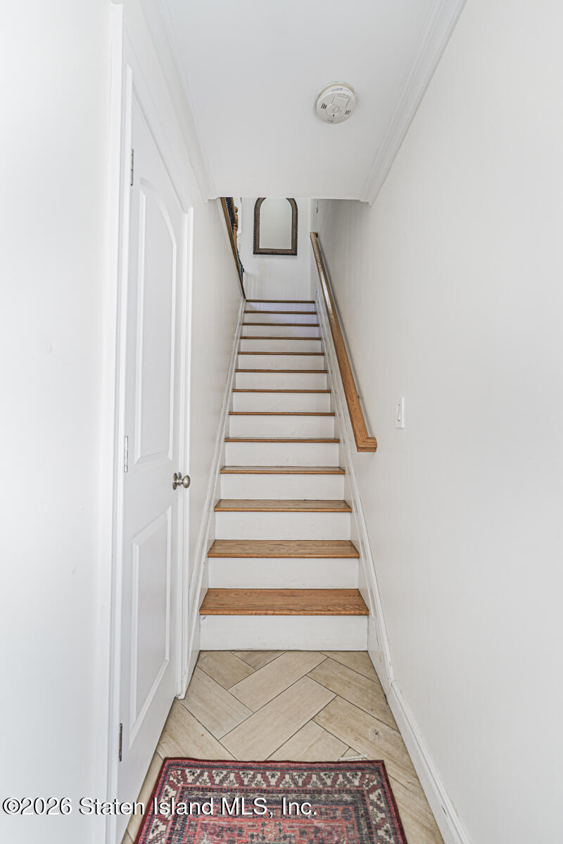 182 Roman Avenue
