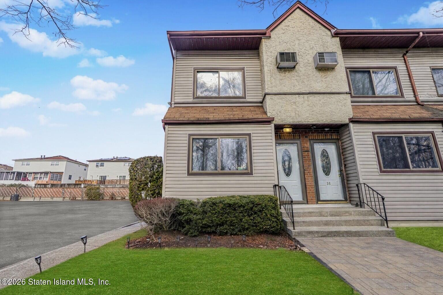 360 Barlow Avenue #40