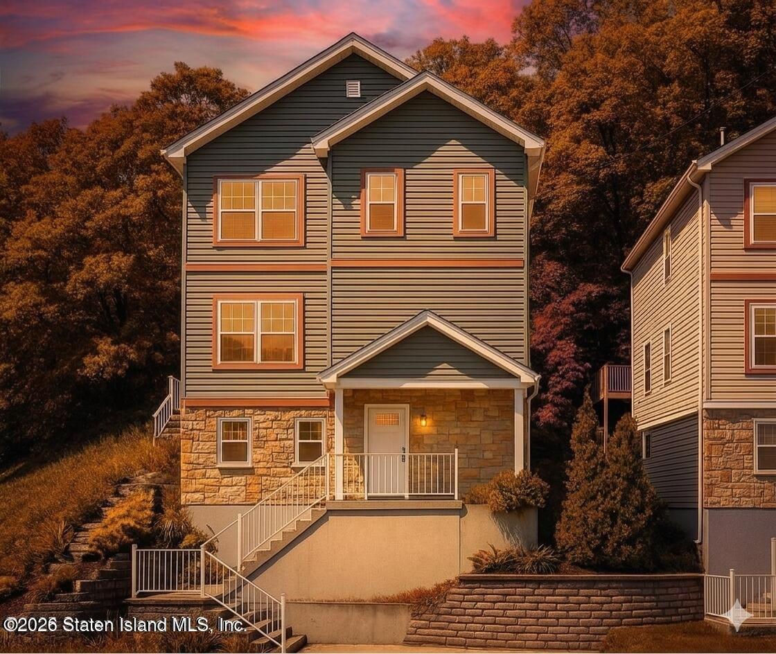 10 Wandel Avenue