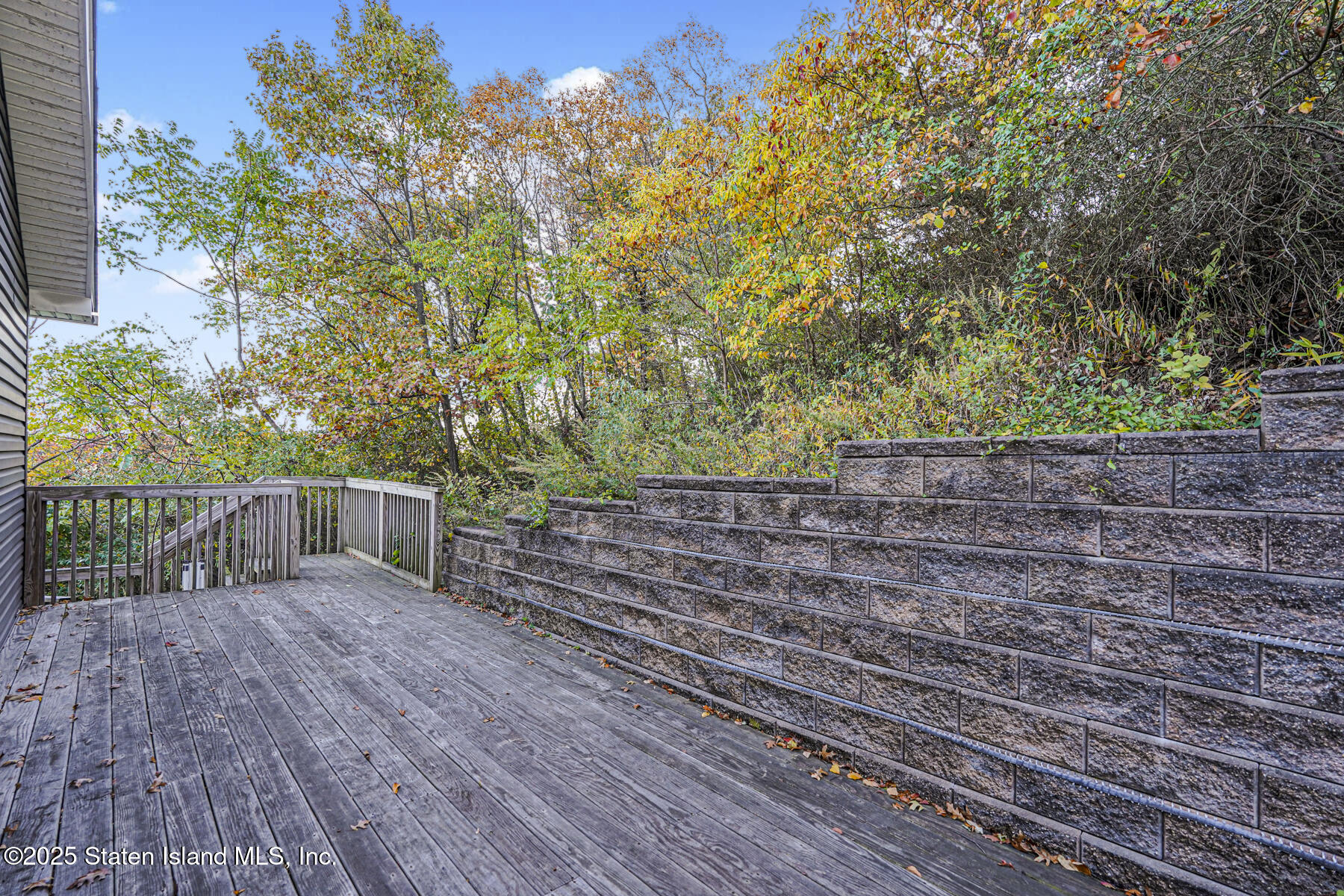 10 Wandel Avenue