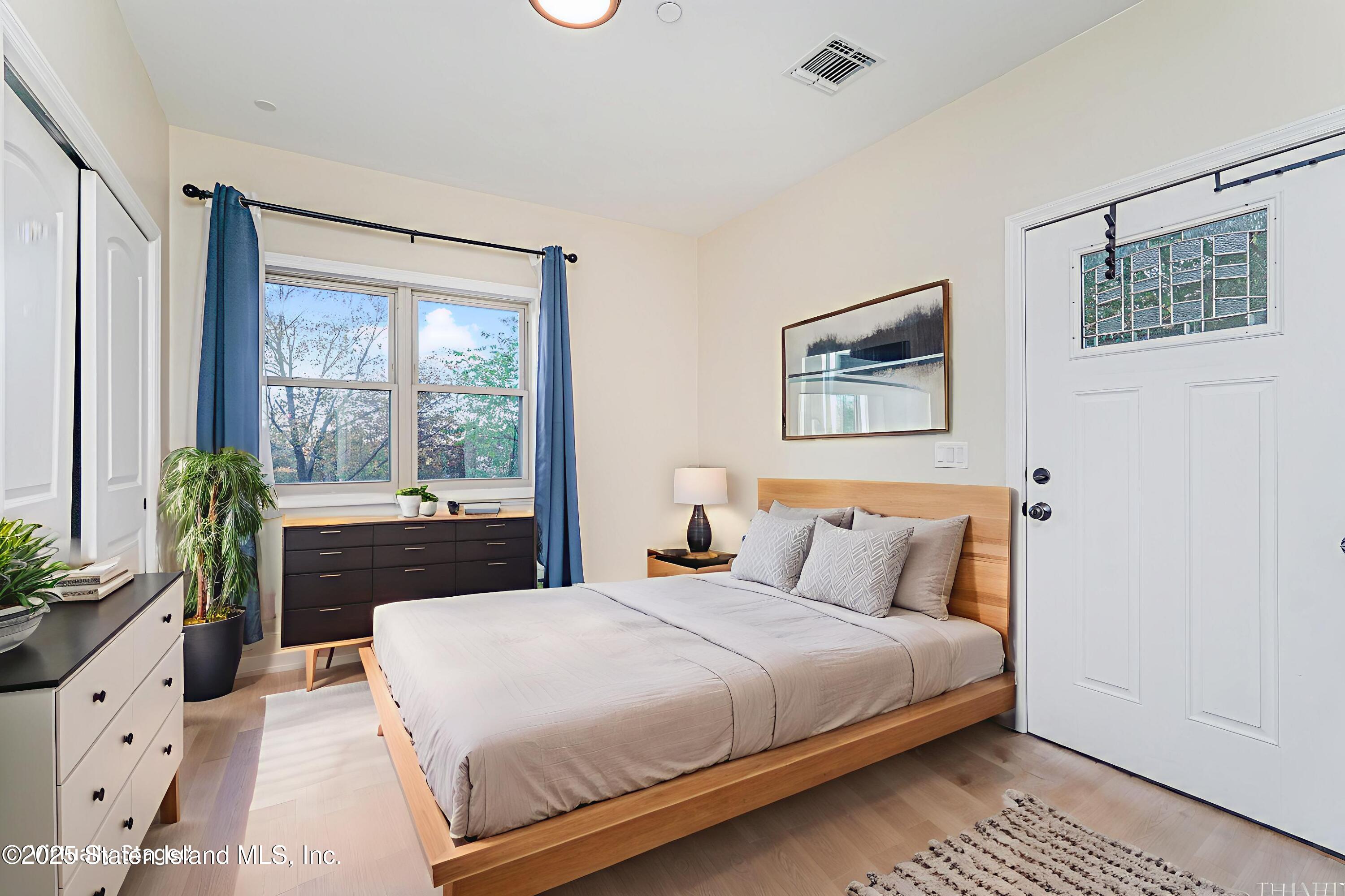 10 Wandel Avenue