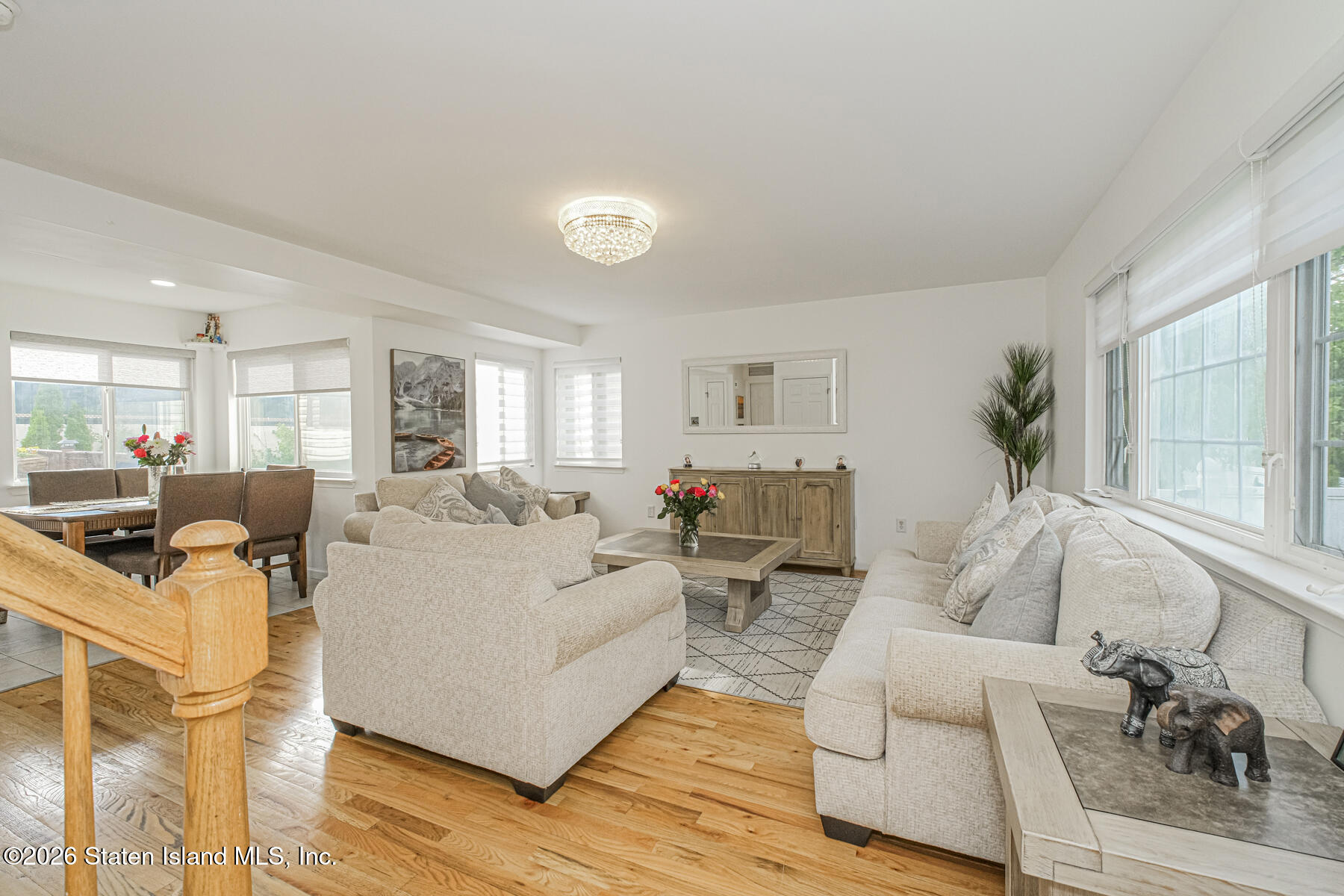 6 Raymond Place