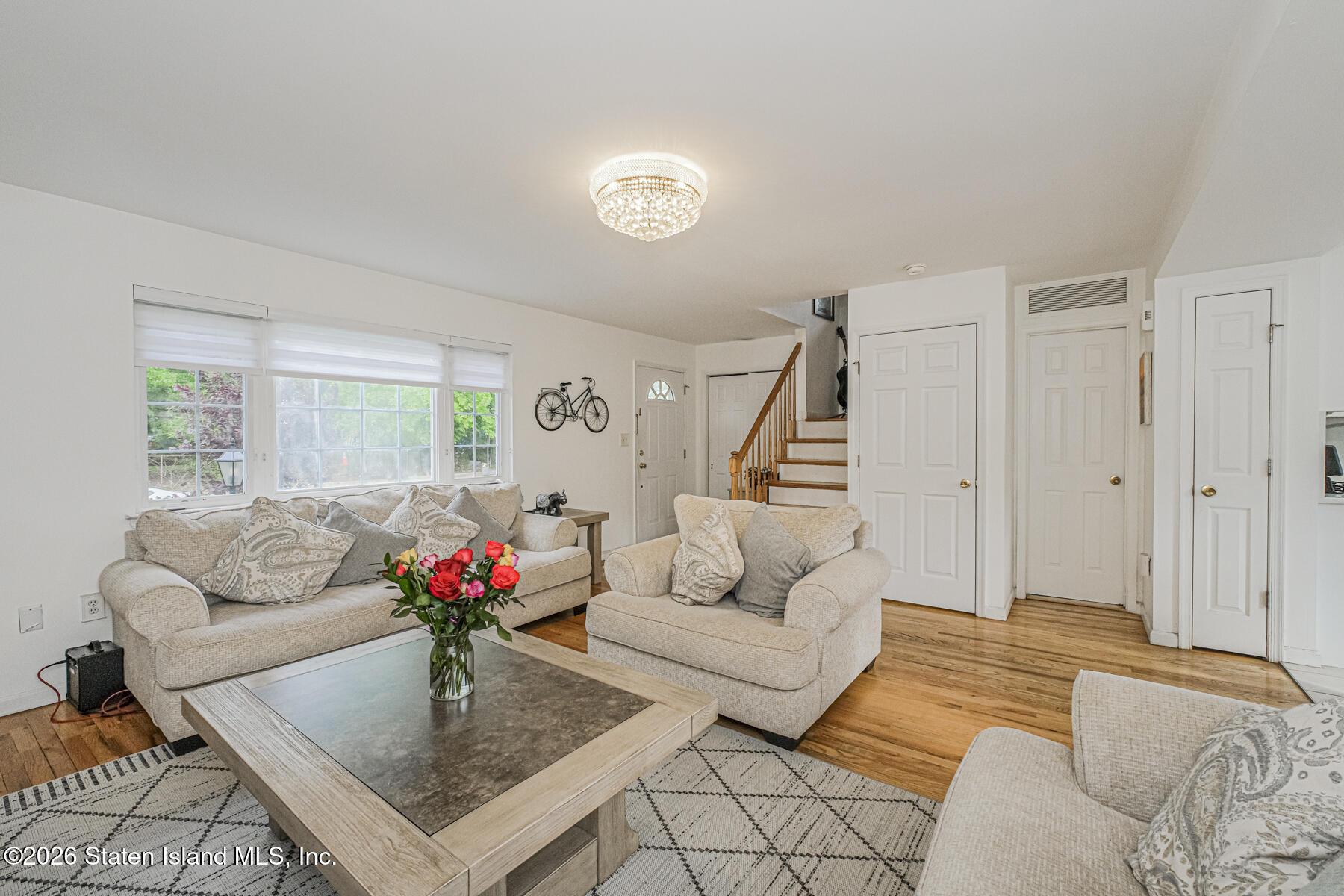 6 Raymond Place