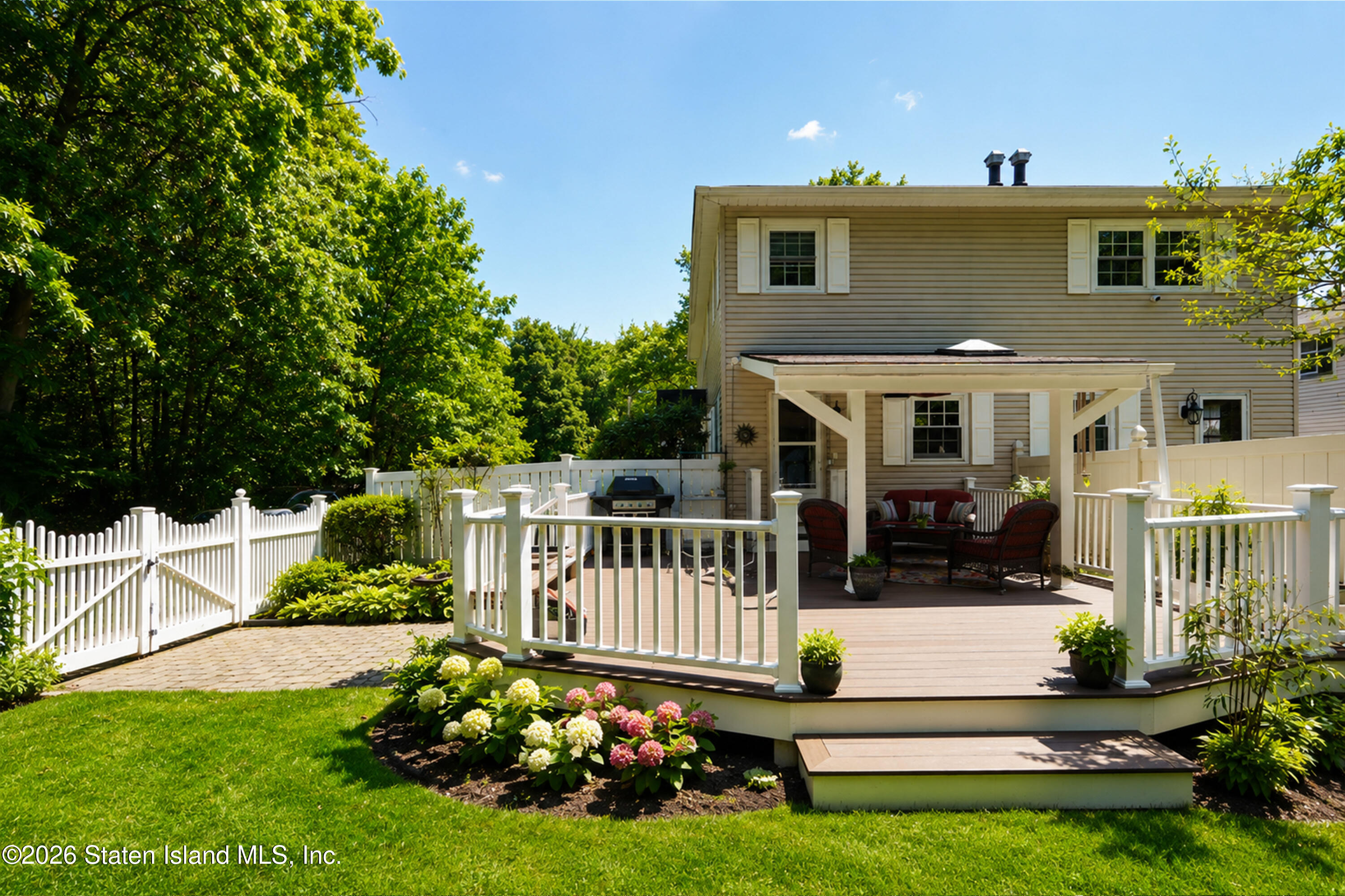 256 Richard Avenue