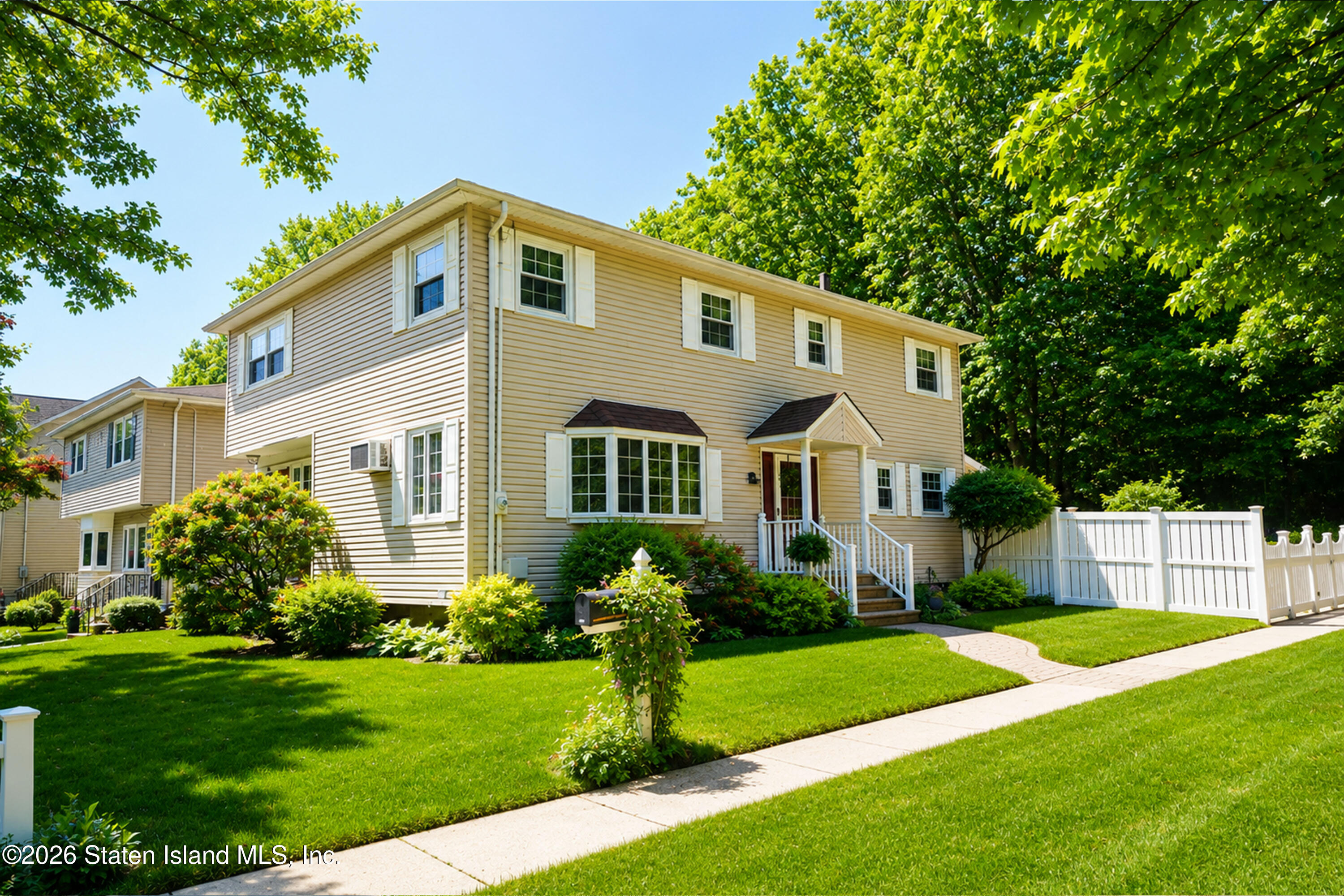 256 Richard Avenue
