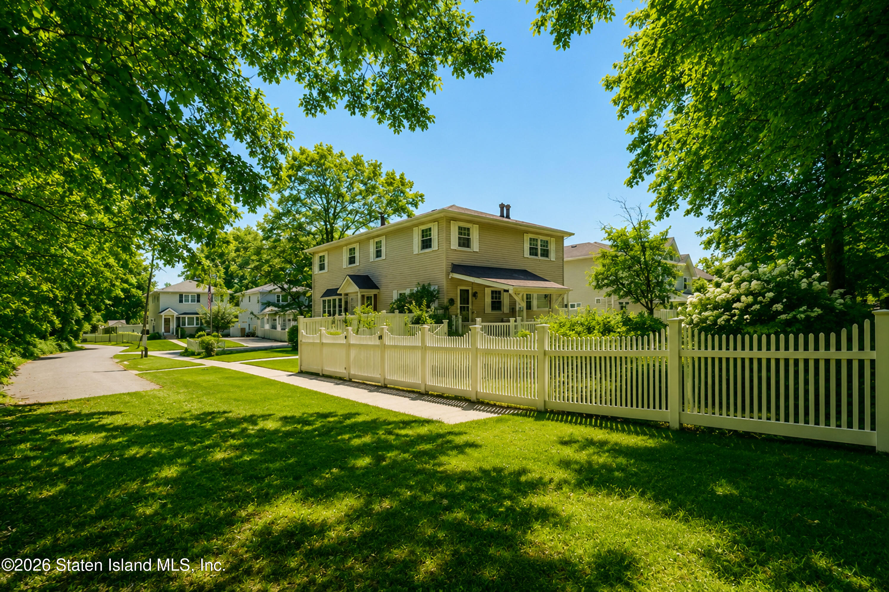 256 Richard Avenue