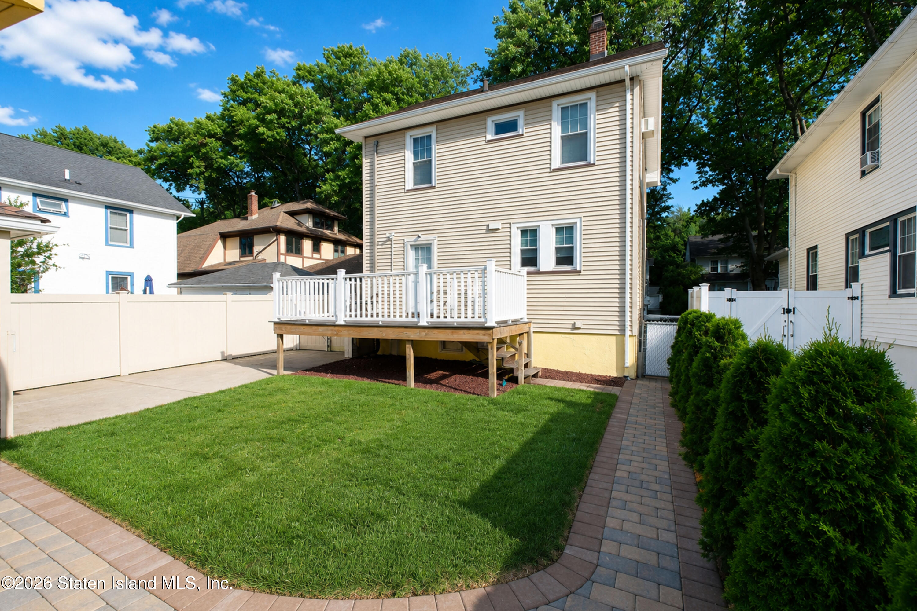 73 Walnut Street