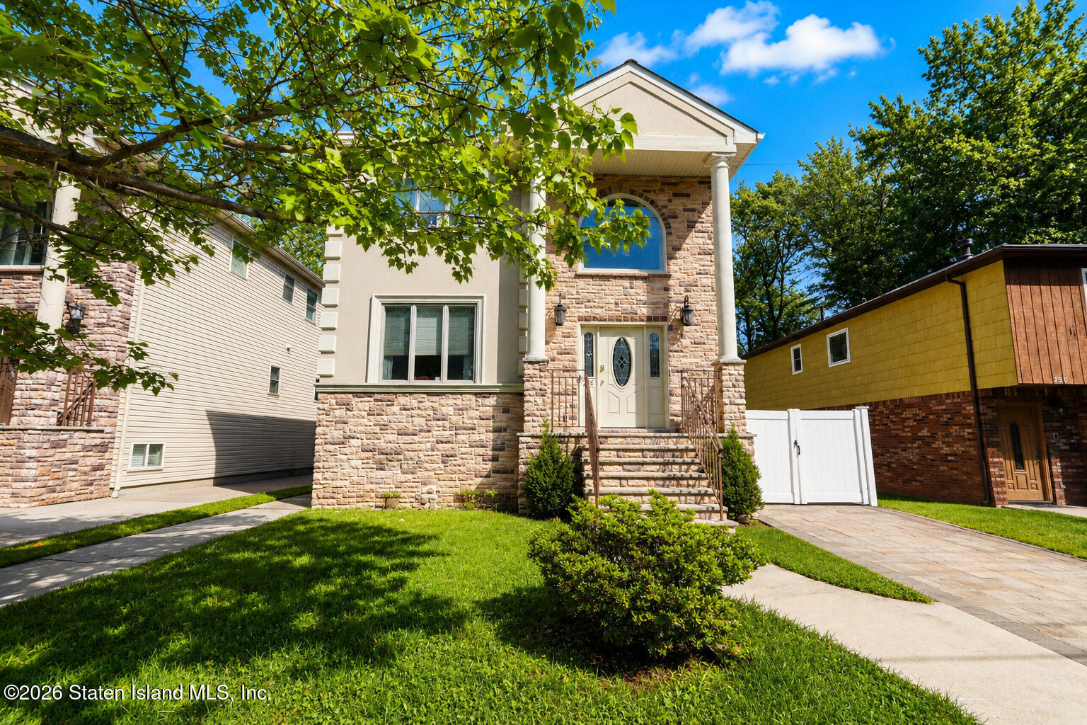 246 Detroit Avenue