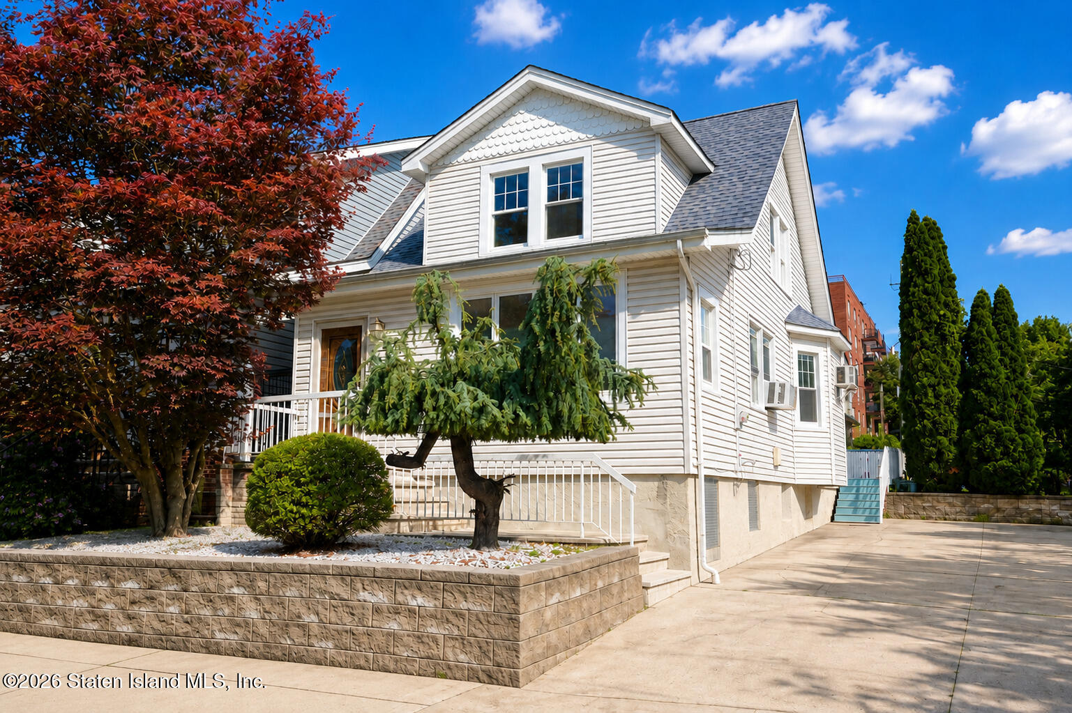 186 Hope Avenue