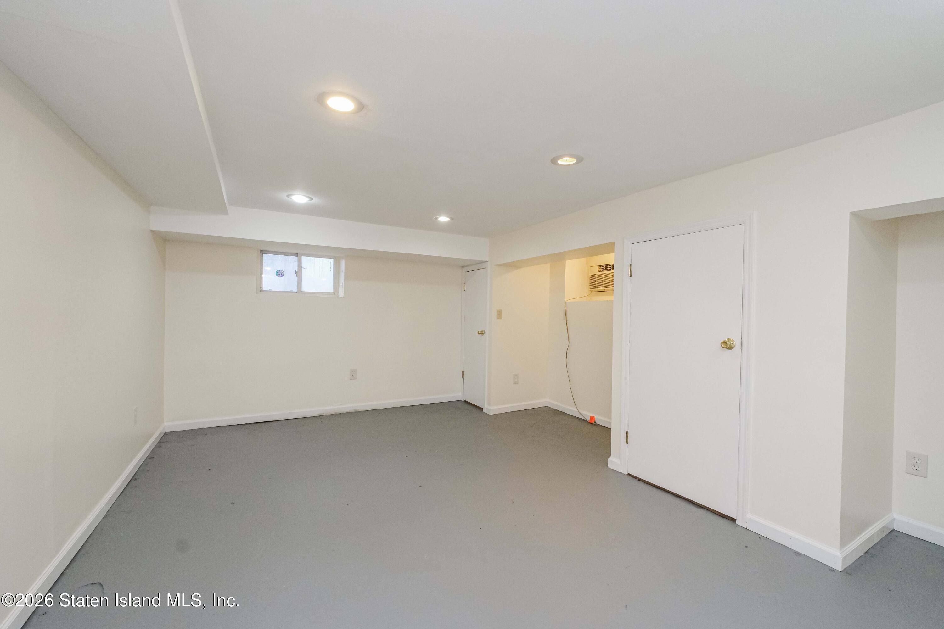 19 Lakeview Terrace