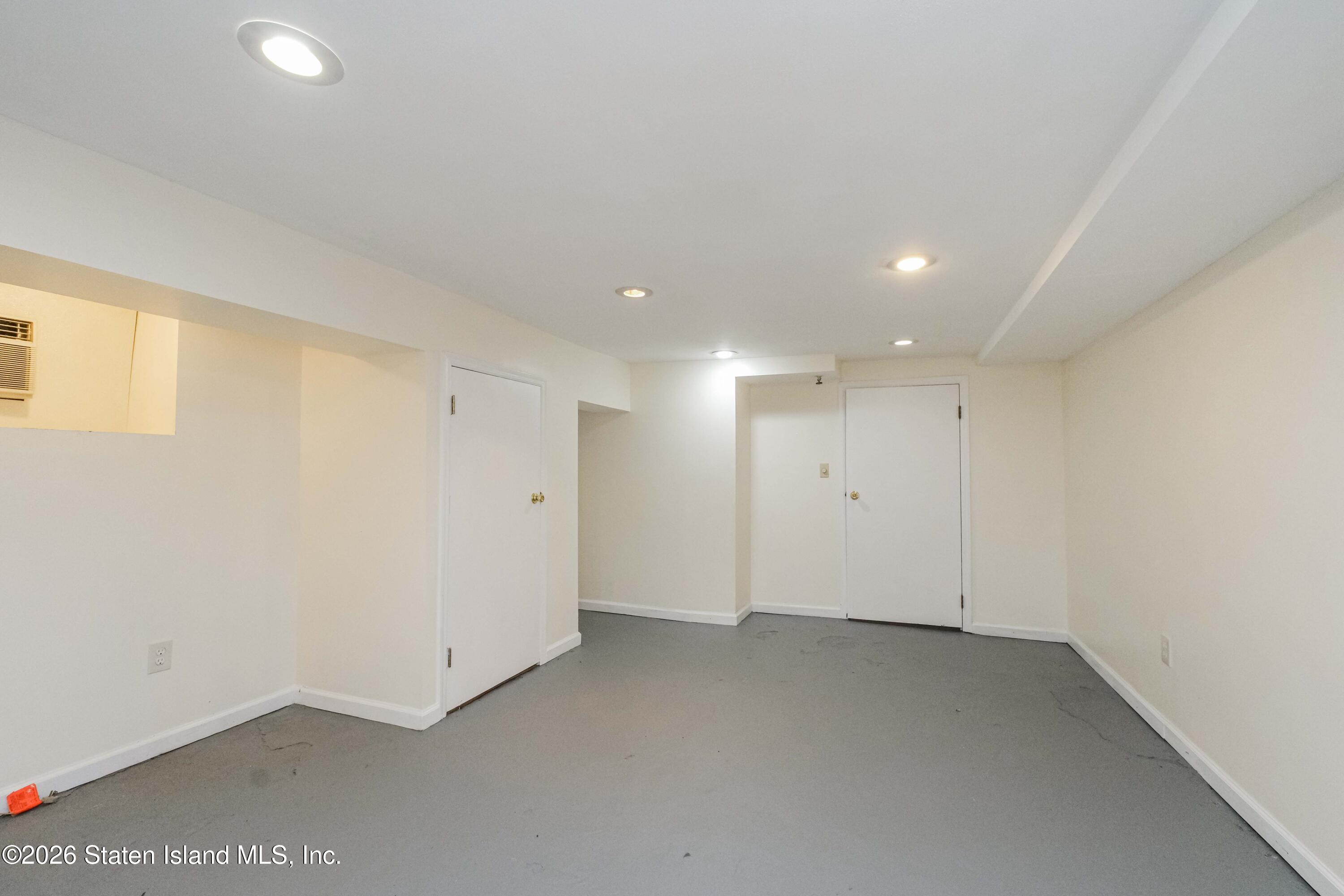 19 Lakeview Terrace