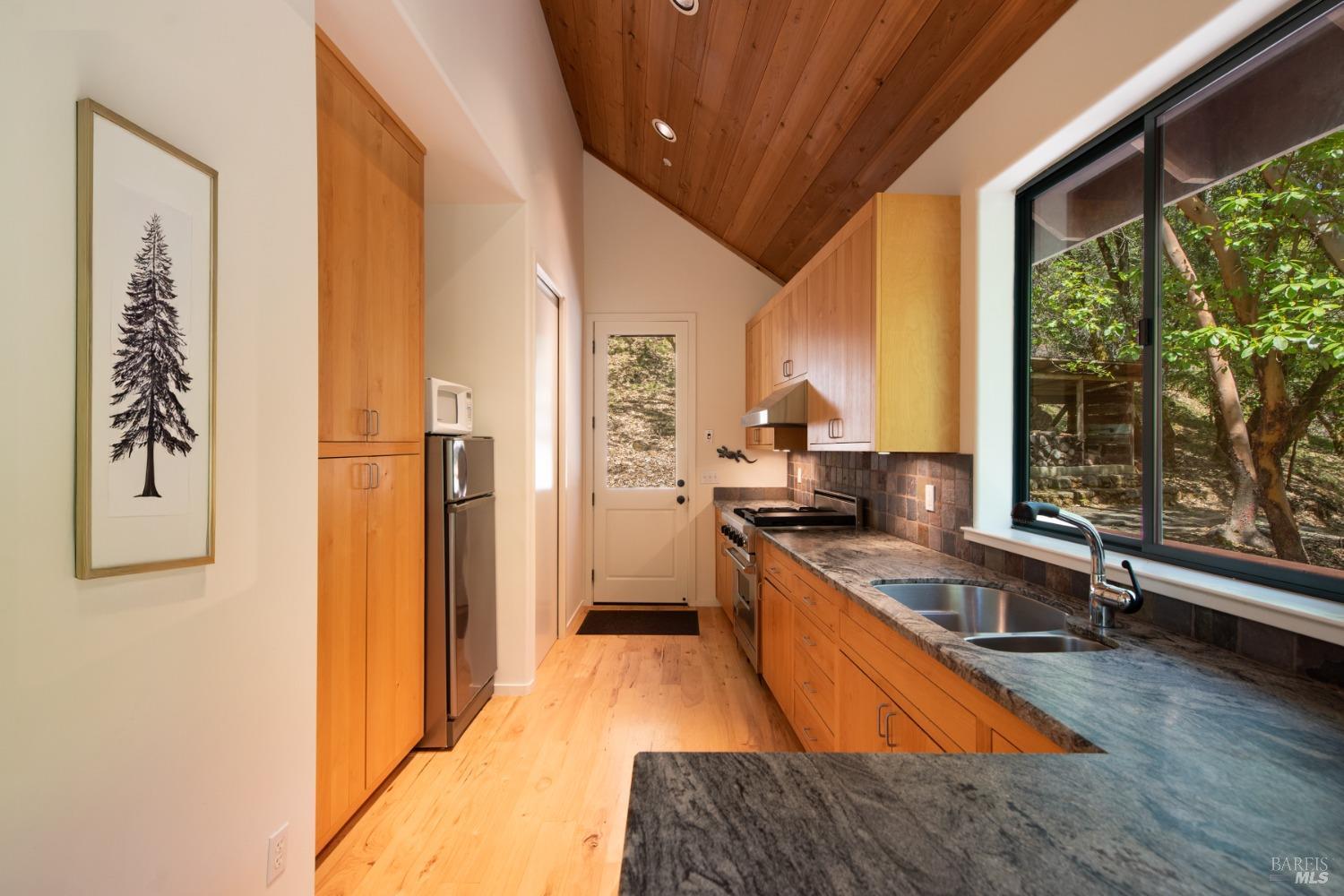 16300-16333 Yerba Santa Rd