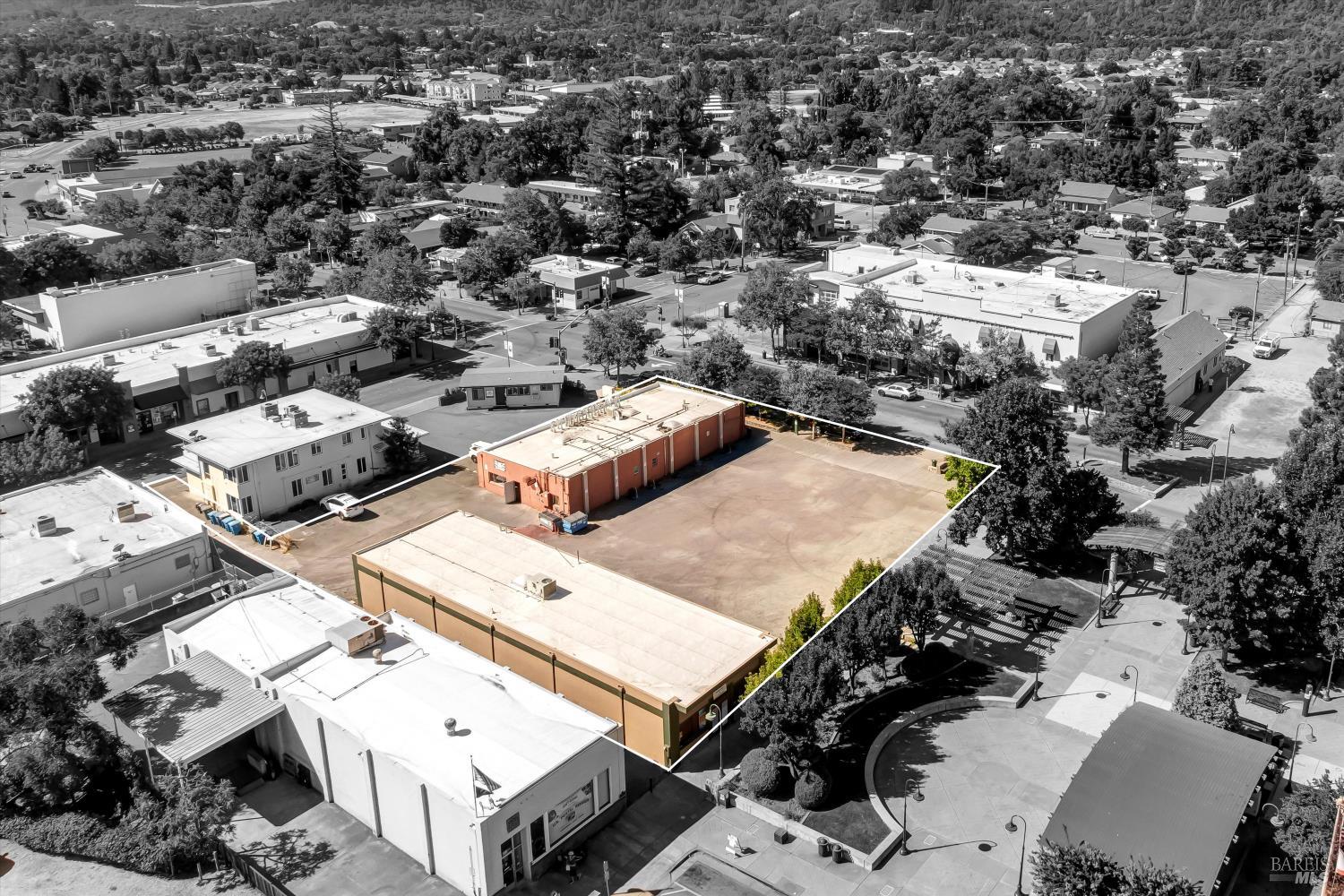 110 N Cloverdale Blvd