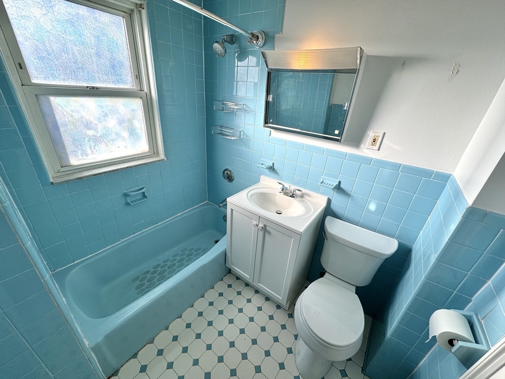 241 White St # 1