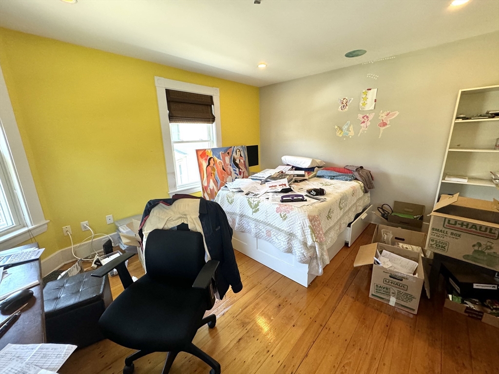 54 Capitol St # 1