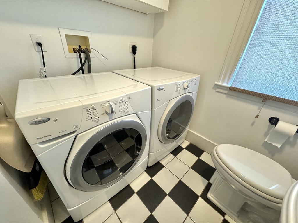 54 Capitol St # 1