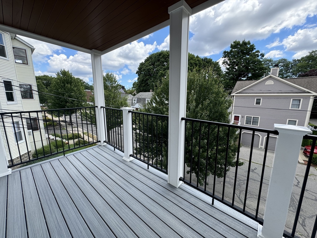 48 Oxford Ave # 2