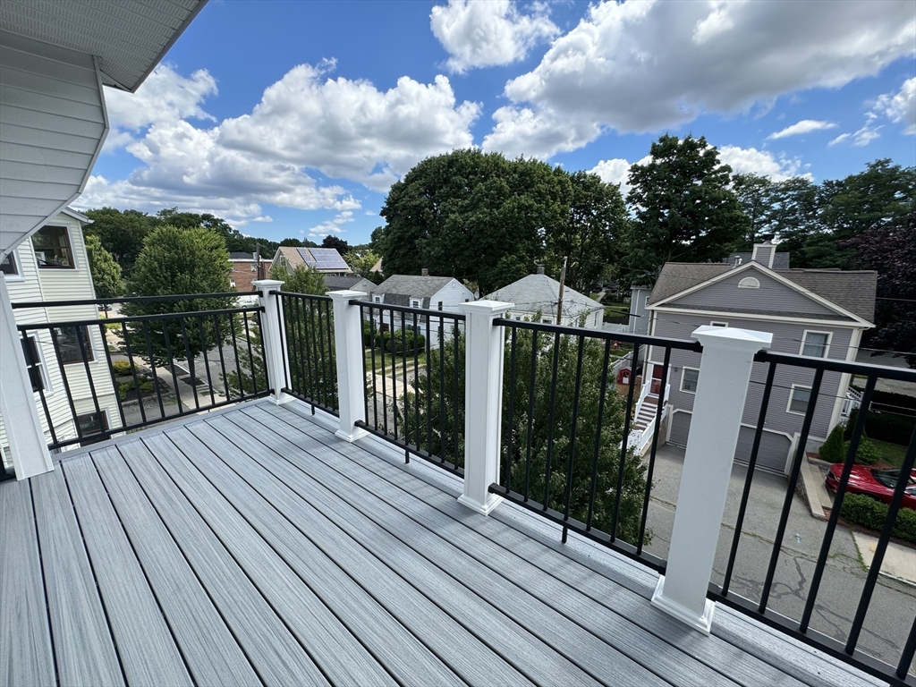 48 Oxford Ave # 3