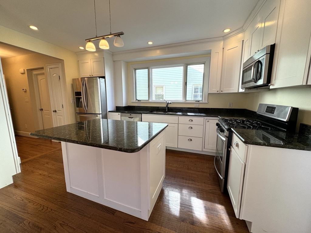 147 Lexington St # 1
