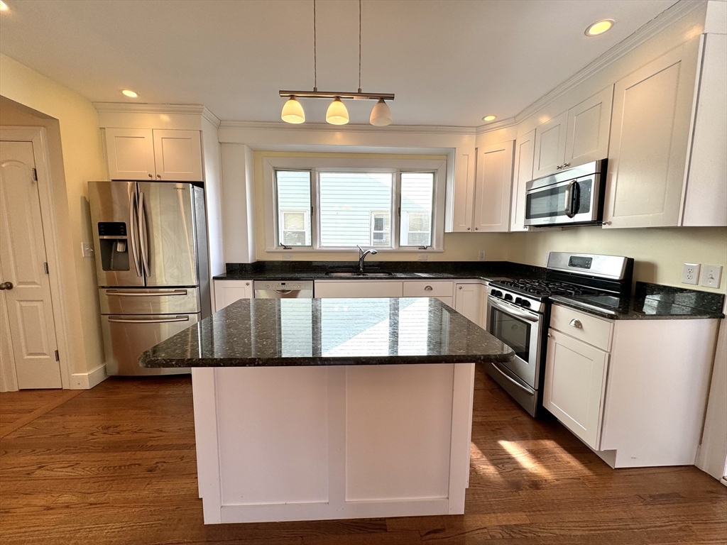 147 Lexington St # 1