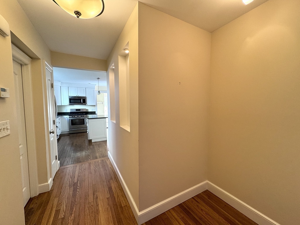 147 Lexington St # 1