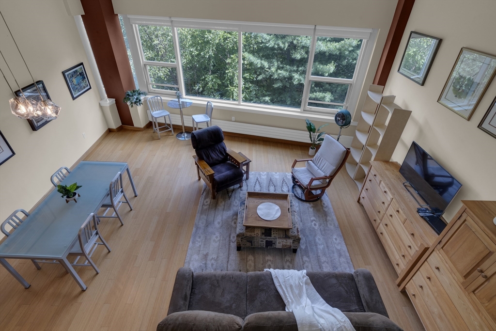 290 Pleasant St # 309