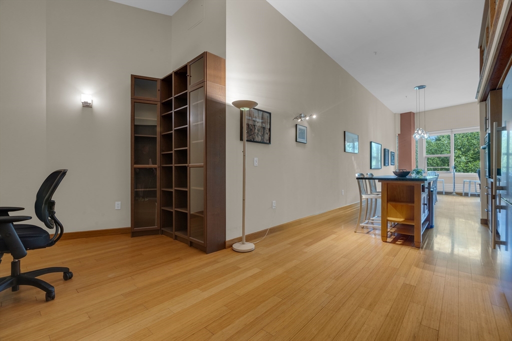 290 Pleasant St # 309