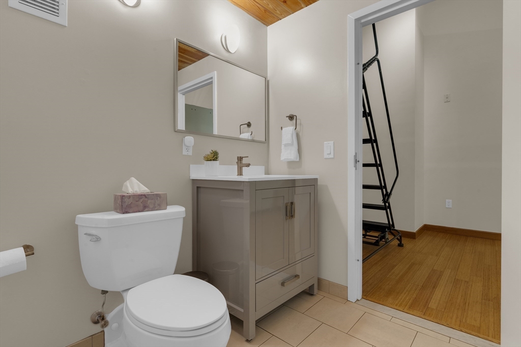 290 Pleasant St # 309