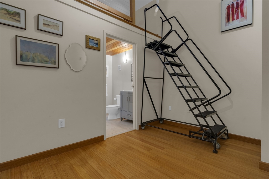 290 Pleasant St # 309