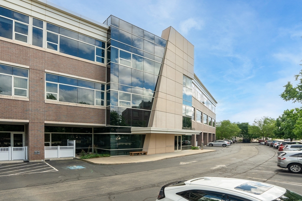 290 Pleasant St # 309