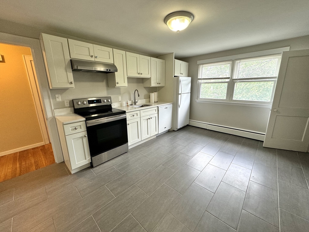 17 Aldrich Rd # 2
