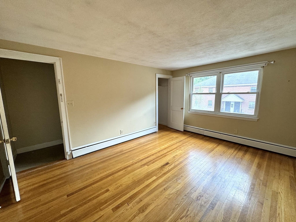 17 Aldrich Rd # 2