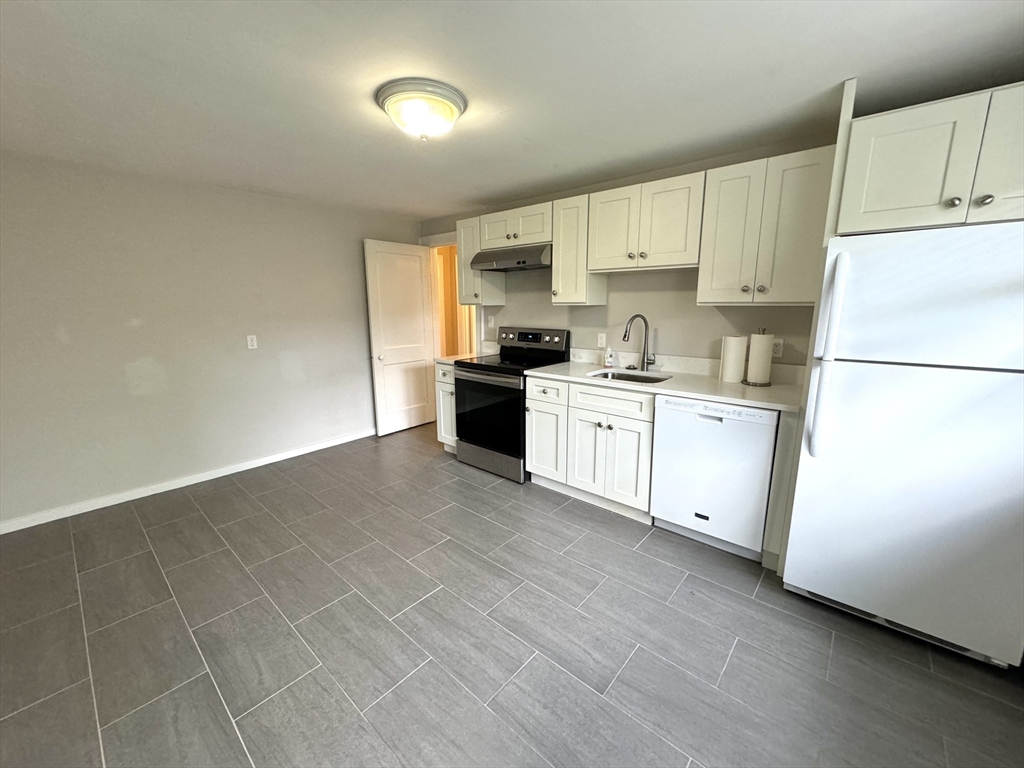 17 Aldrich Rd # 2