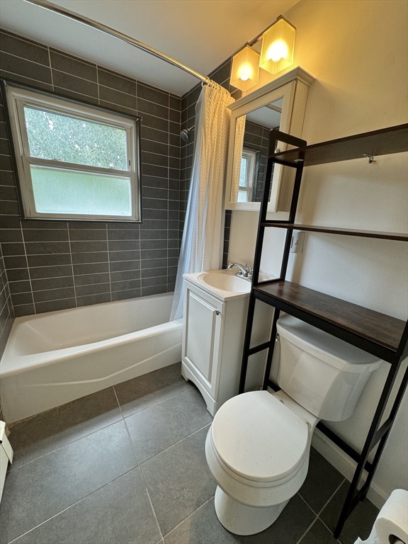 17 Aldrich Rd # 2