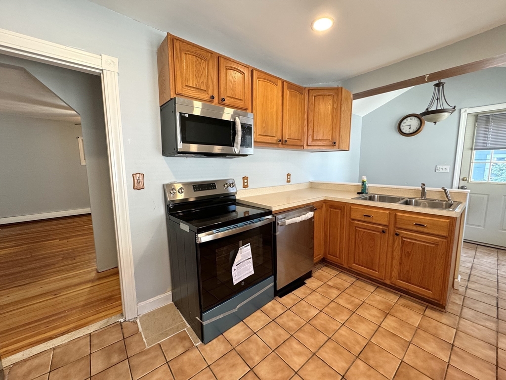192 Pearl St # 2
