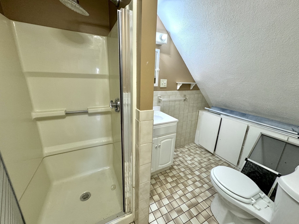 192 Pearl St # 2