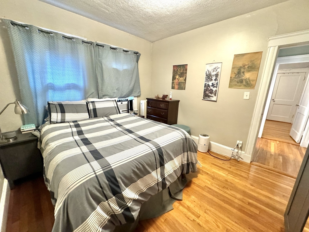 37 Keenan St # 1